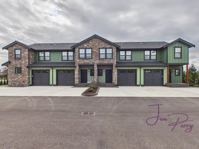 Building Photo - 2201 DeJong Dr Unit 2201 DeJong Drive C
