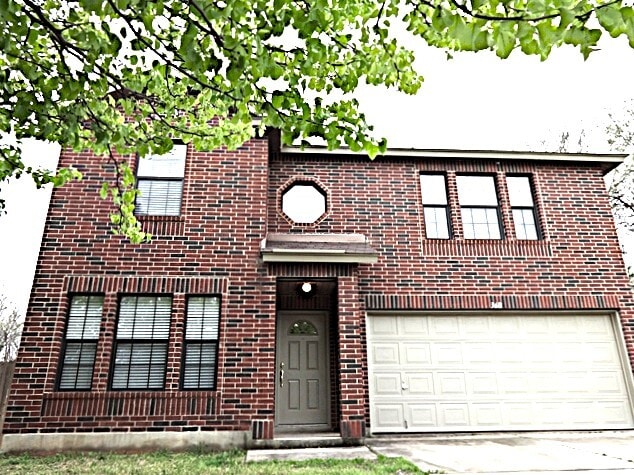 Photo - 360 Whispering Hollow Dr House