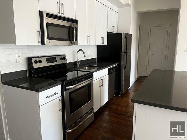 Photo - WEST 73 STREET Unidad 4B