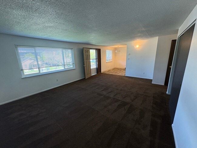 Photo - 350 Alder St Unit 4