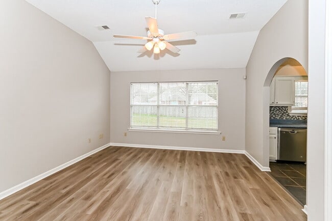 Photo - 9908 Morgan Manor Dr