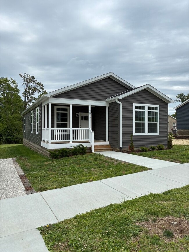 Building Photo - Modern 3 Bedroom 2 Bath House - New Build! Available NOW!
