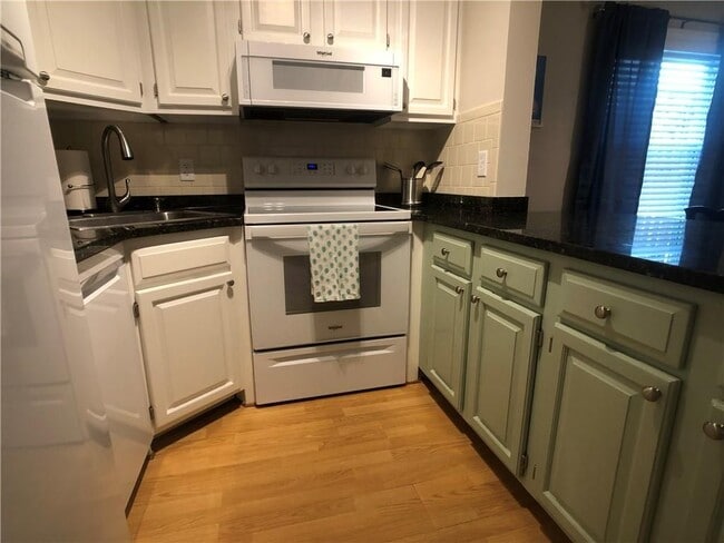 Photo - 130 Purgatory Rd