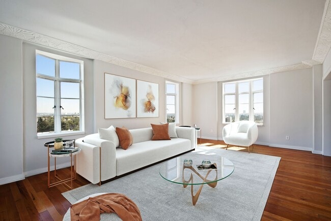 Photo - 1314 Hayworth Ave Apartment