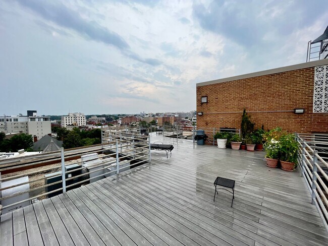 Photo - Cute 1 BR/1 BA Condo in Dupont Circle!