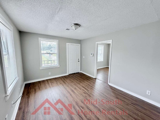 Photo - 1545 Patton St