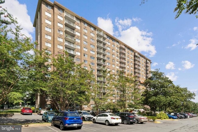 Photo - 2059 Huntington Ave Unit 111