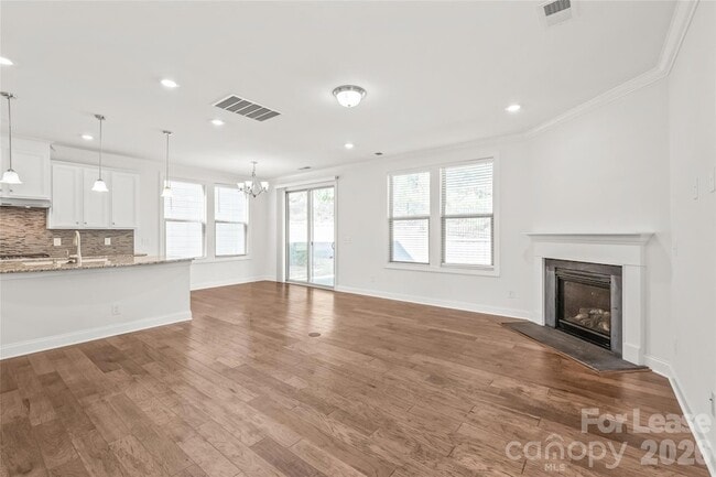 Photo - 15310 Scholastic Dr