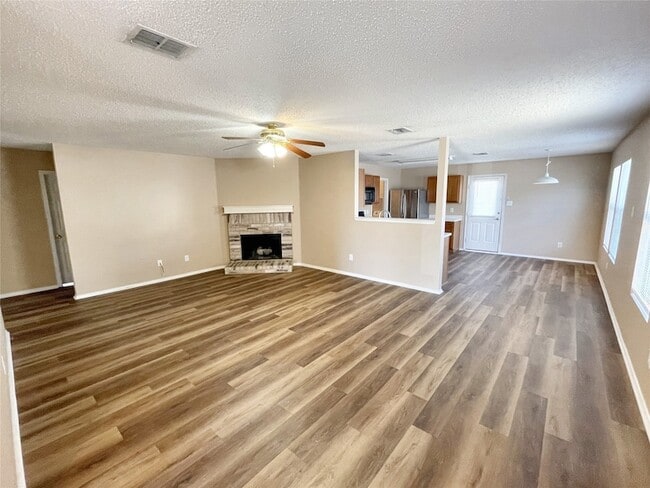 Photo - 5405 Shiver Rd