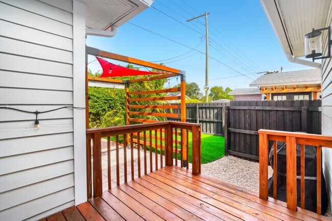 Photo - 213 W Frierson Ave