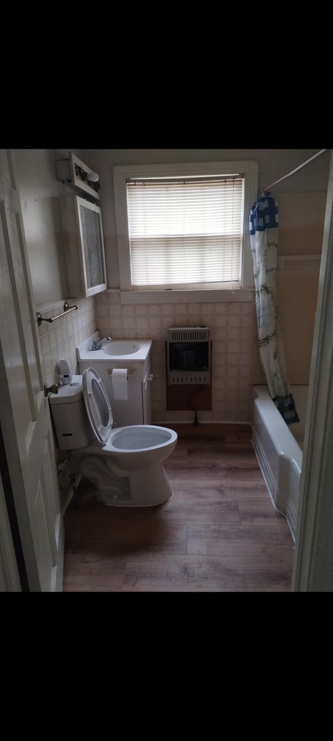 Photo - 207 N Highland Ave