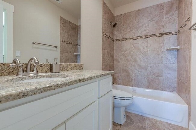 Photo - 203 Belleville Dr