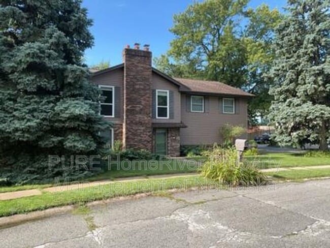 Photo - 10821 Curtis Ave Cir