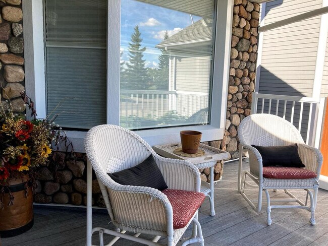 Photo - 17608-17693 93 Ave NW Unit ID1308625P