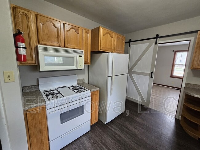 Photo - 1812 Logan Ave