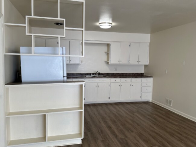 Photo - 2106 Lake Point Dr Unit 1