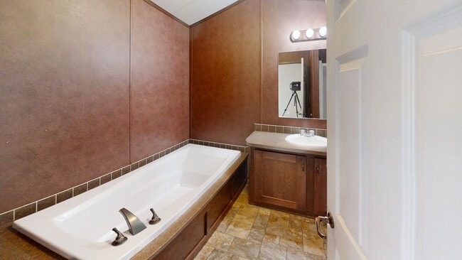 Photo - 413 N Avenue K