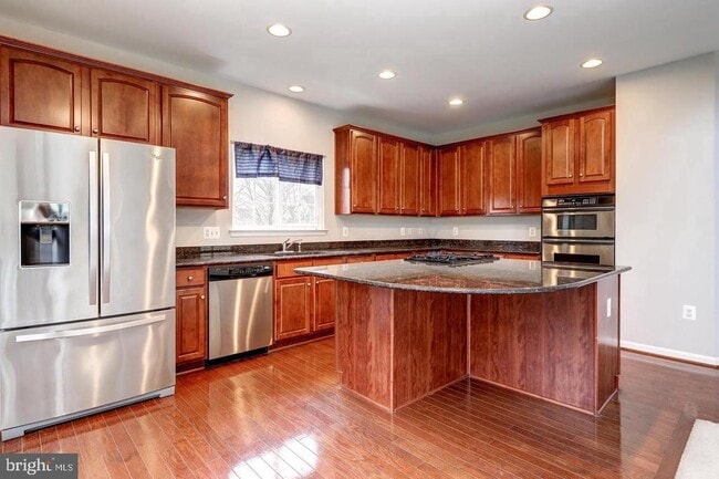 Photo - 14204 Murphy Terrace