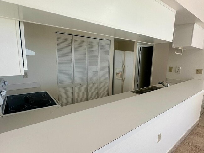 Photo - 3930 S Roosevelt Blvd Unit #406 East