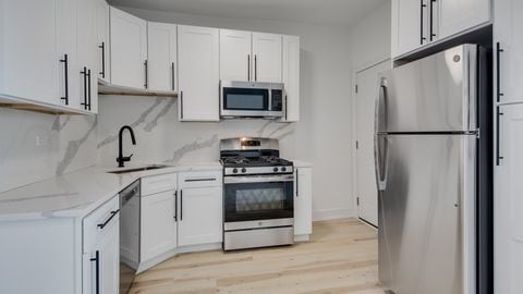 Photo - 1906 N Whipple St Unit 103