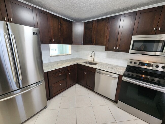 Building Photo - 4700 Washington St Unit 4700 Washington St. # 308