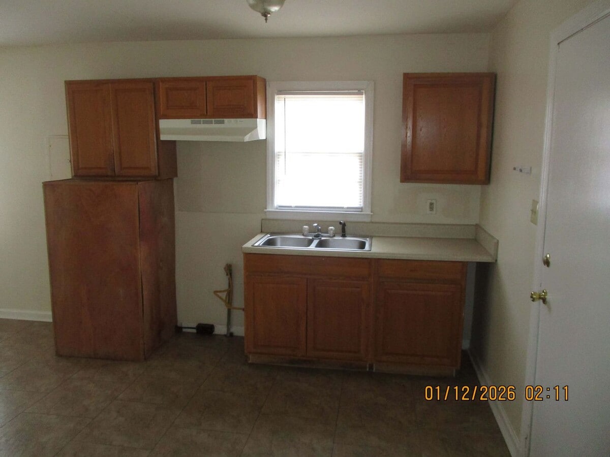 Photo - Third, 1214 E