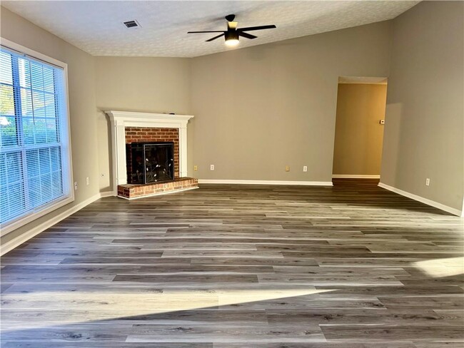 Photo - 1255 Avalon Dr