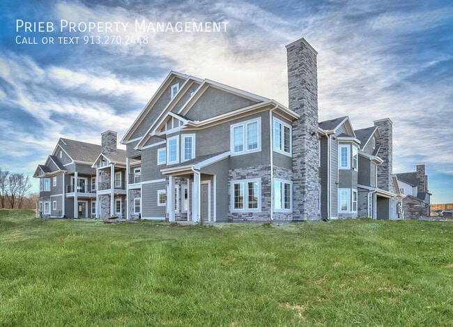 Building Photo - 12321 S Chelsea St Unit 105