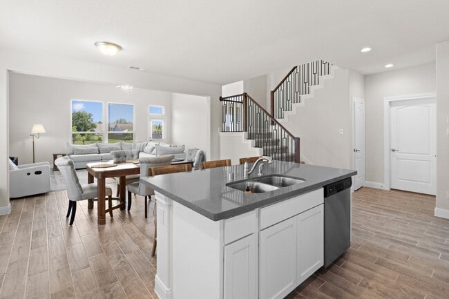 Building Photo - 12114 Champion's Frst Dr