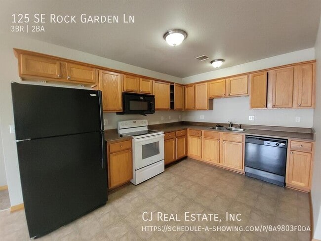Photo - 125 SE Rock Garden Ln