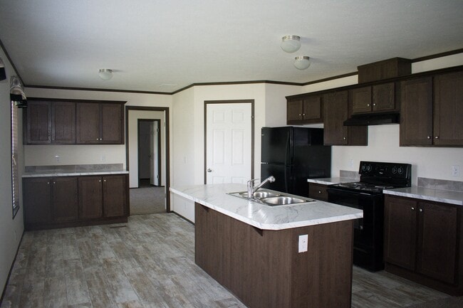 Building Photo - Williston Living Rental