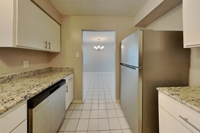 Photo - 16358 Maplemont Dr