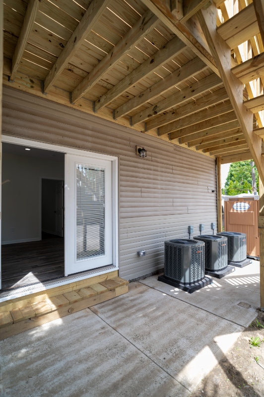 Photo - 1277 W 67th St Unidad 3