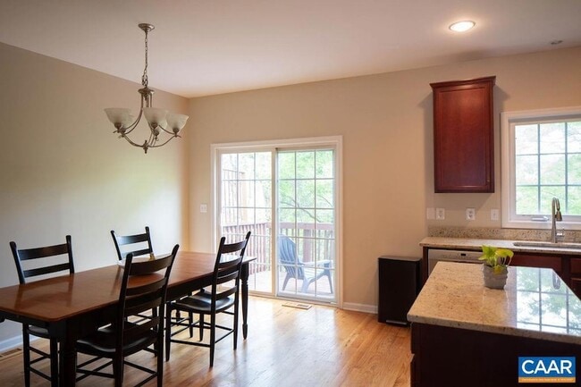 Photo - 139 Old Fifth Cir