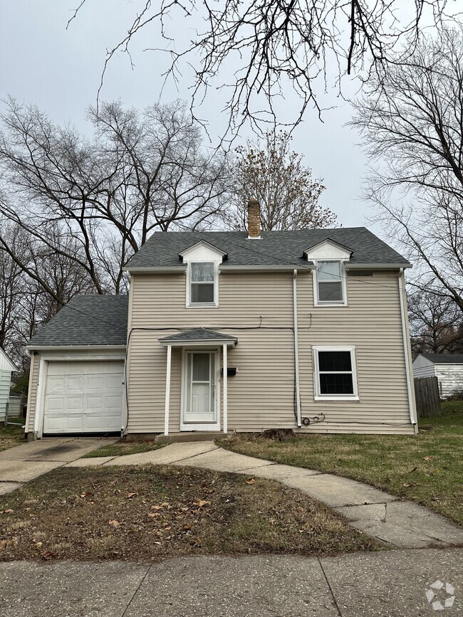 Building Photo - 909 Furman St Rental