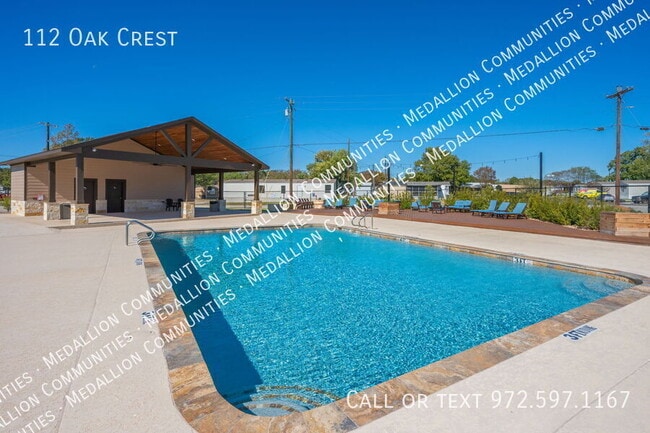 Photo - 112 Oak Crest