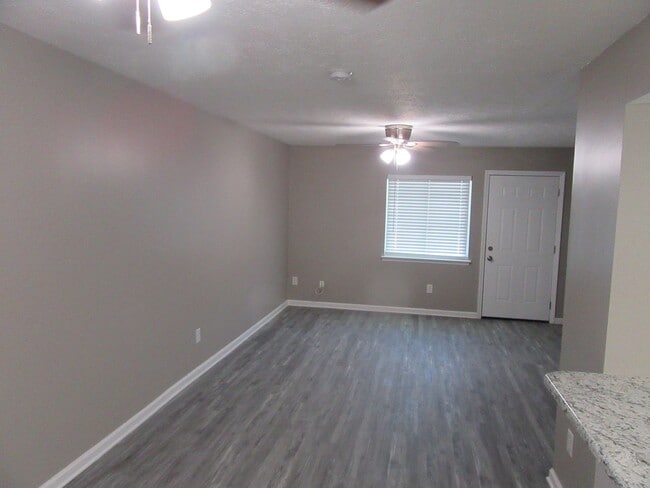 Photo - 2912 Sequoia Ave Apartamento Unidad 2912 Sequoia Ave.