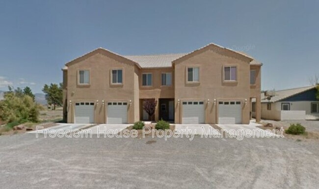 Photo - 1421 Star Rd Unit #2