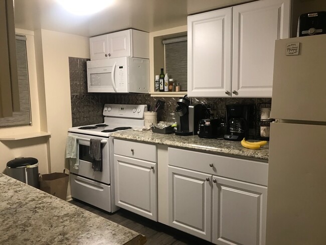 Photo - 910 S State St Unit 910 S. State