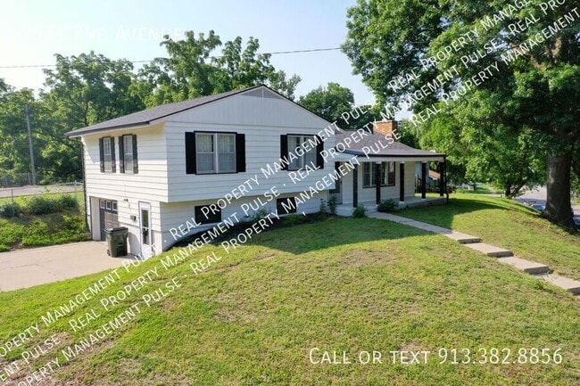 Photo - 1524 2nd Ave House