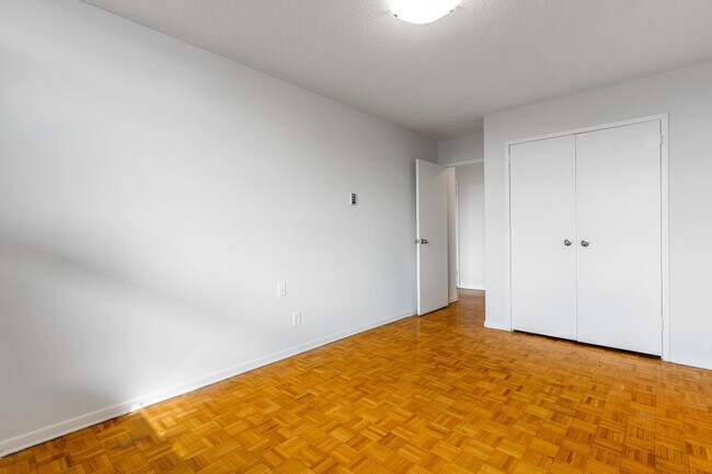 Yonge Eglinton Apartments – Duplex