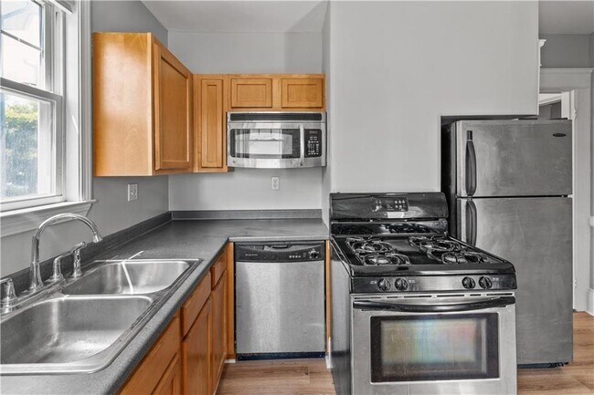 Photo - 155 Irving Ave