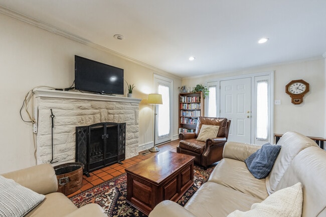 Photo - 531 Glenwood Rd