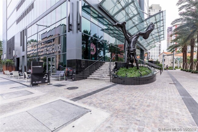Photo - 1451 Brickell Ave Unidad 2506