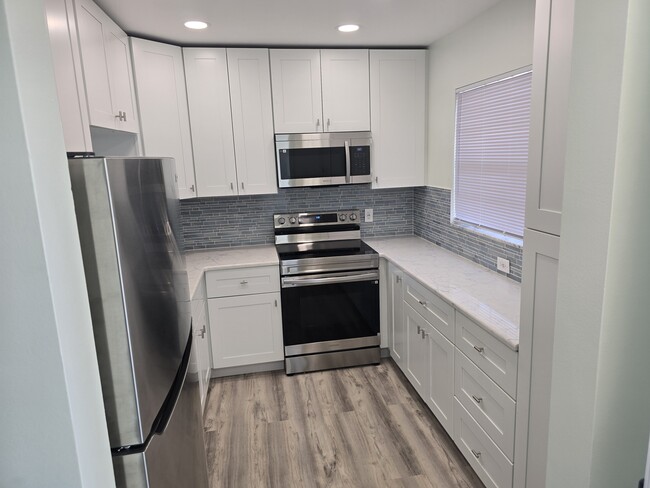 Photo - 10215 Regal Dr Unidad 21