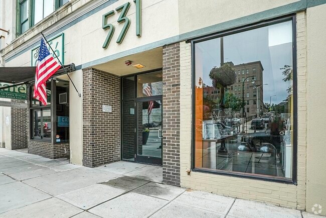 Building Photo - 531 Main St Unit 410M Rental