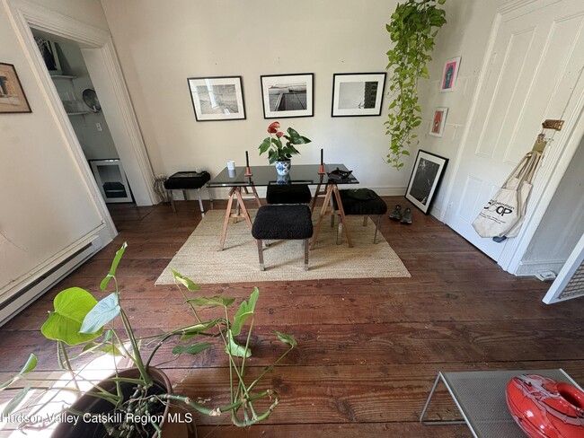 Photo - 611 State St