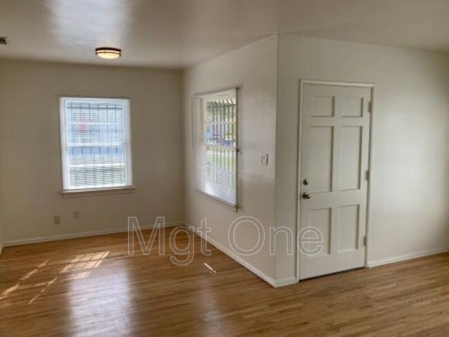 Photo - 4406 Kansas Ave