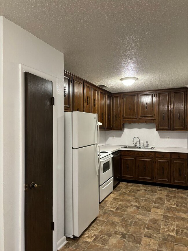 Photo - 117 Santeelah St Unit B