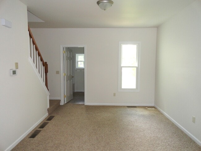 Photo - 77 E Main St